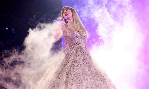 Is taylor swift still on tour - Dec 20, 2565 BE ... Taylor Swift's Eras Tour is on track to sell $591 million in tickets — leaving Ticketmaster with a relative pittance and buckets of bad PR.